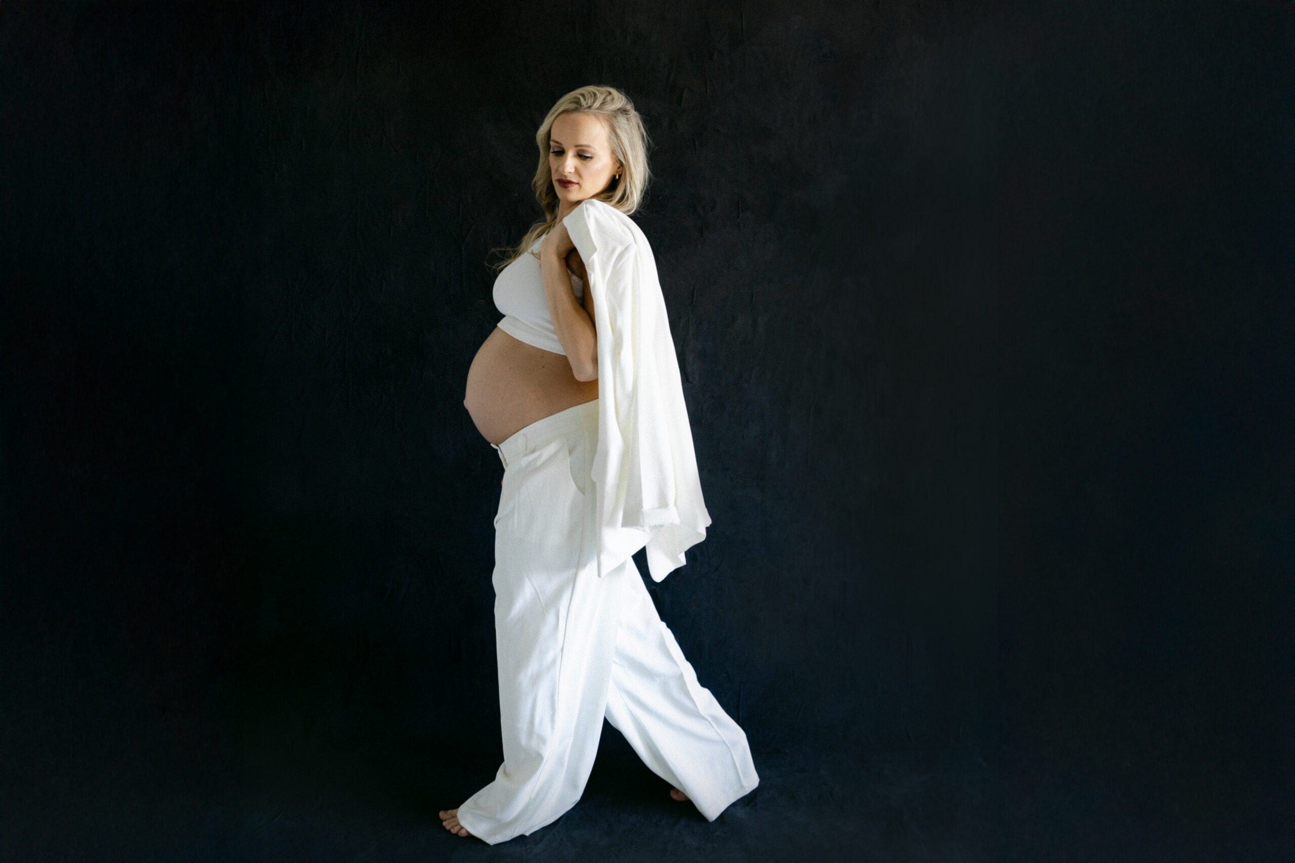 Modern Maternity Photos Overland Park KS